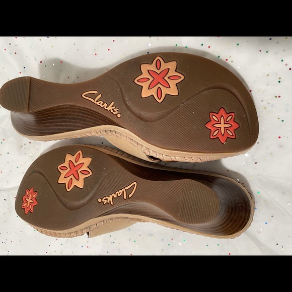 Clarks Mules size 7M - Picture 4 of 5